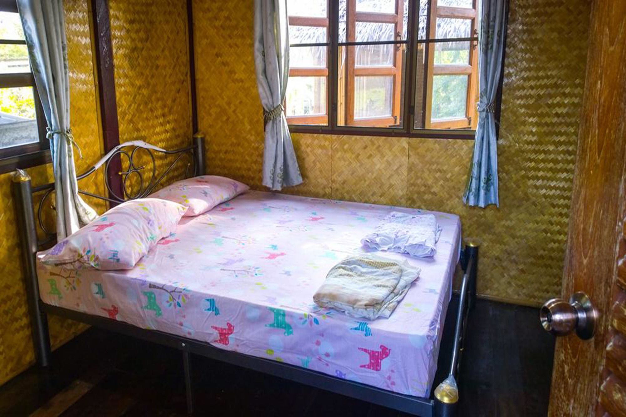 Cast Away Apartment นนทบุรี ภายนอก รูปภาพ